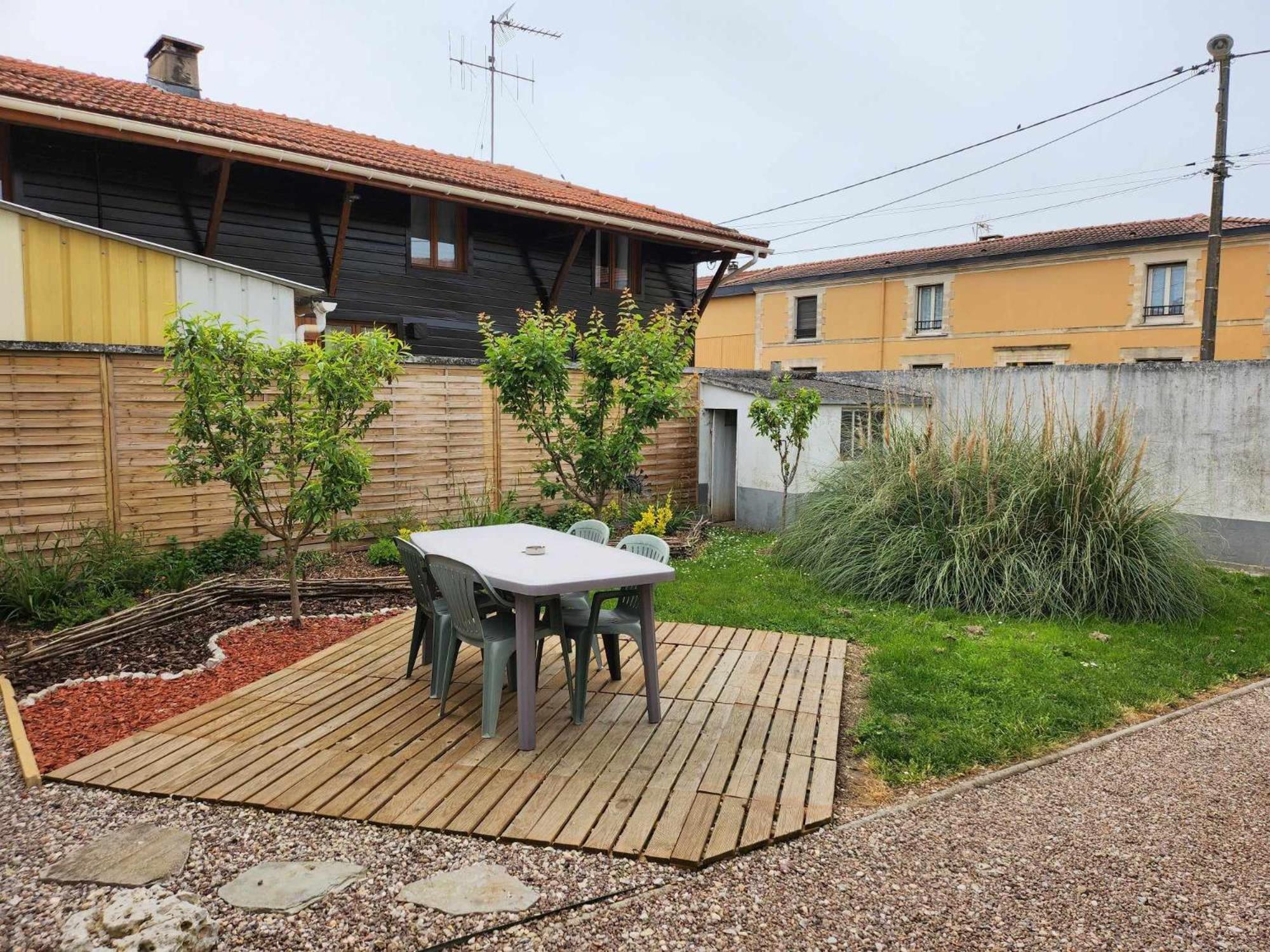 Maison De Campagne Norrois